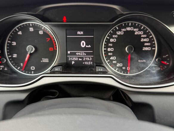 2012 Audi A4 IV (B8) Рестайлинг, белый, 2150000 рублей - вид 16