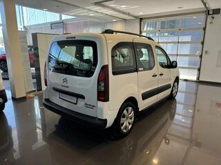 2012 Citroen Berlingo II Рестайлинг, белый, 929000 рублей, вид 4