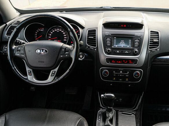 2018 Kia Sorento II Рестайлинг, серый, 2390000 рублей - вид 10