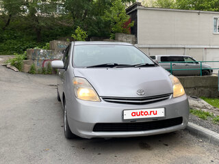 2010 Toyota Prius JDM II Рестайлинг (XW20), серебристый, 585000 рублей, вид 1