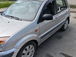 2008 Ford Fusion I Рестайлинг, серебристый, 400000 рублей, вид 4