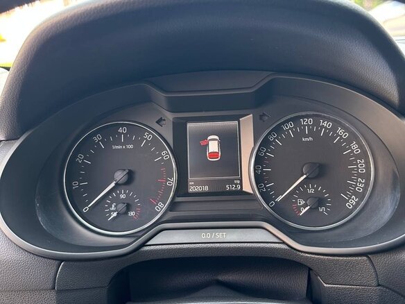 2014 Skoda Octavia III (A7), коричневый, 1500000 рублей - вид 7