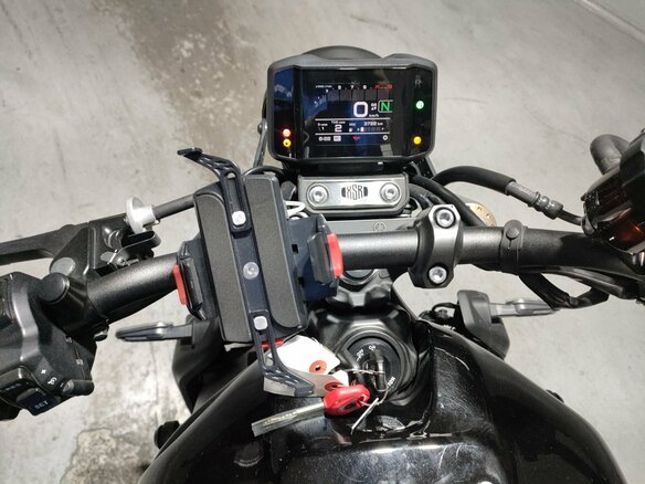 2022 Yamaha XSR900, чёрный, 1030000 рублей - вид 12