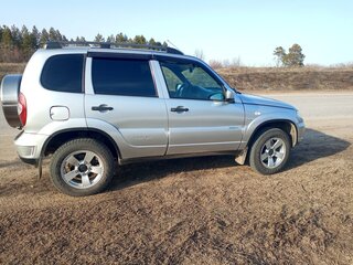 2007 Chevrolet Niva I, серебристый, 785000 рублей, вид 4