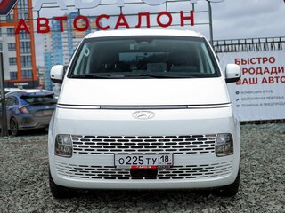 2021 Hyundai Staria I, белый, 4430000 рублей, вид 3