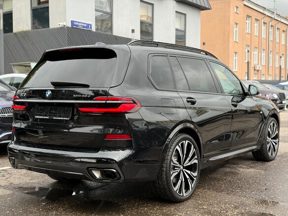 2026 BMW X7 40d I (G07) Рестайлинг, чёрный, 15189000 рублей - вид 12
