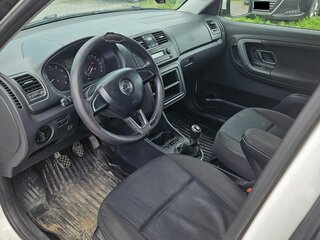 2014 Skoda Fabia II Рестайлинг, белый, 405000 рублей, вид 5