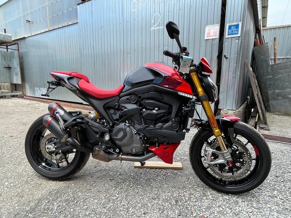 2023 Ducati Monster 937, красный, 1199000 рублей