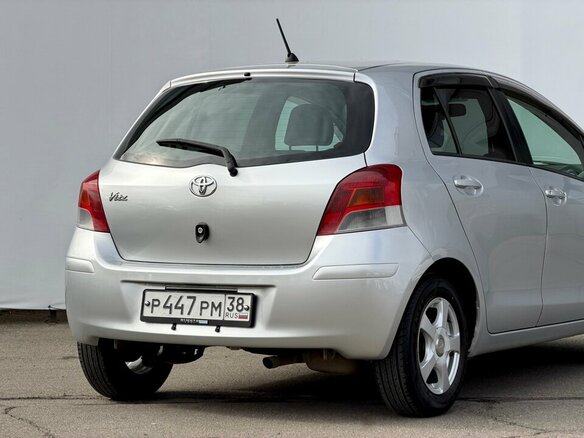2009 Toyota Vitz II (XP90), серый - вид 13