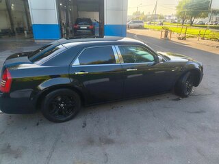 2005 Chrysler 300C I, чёрный, 1100000 рублей, вид 4