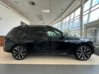 2025 BMW X7 40d I (G07) Рестайлинг, чёрный, 16700000 рублей, вид 4