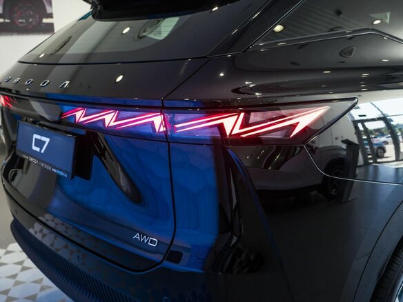 2025 Omoda C7, чёрный, 3499000 рублей - вид 34