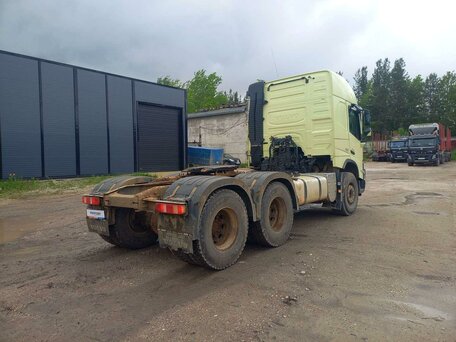 2021 Volvo FM, жёлтый, 12150000 рублей, вид 3