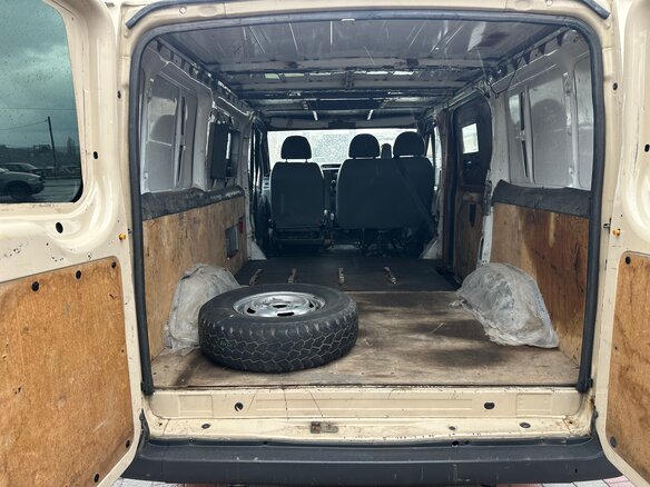 2008 Ford Transit, бежевый, 670000 рублей - вид 9