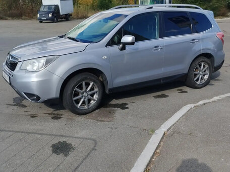 2013 Subaru Forester IV, серебристый, вид 5