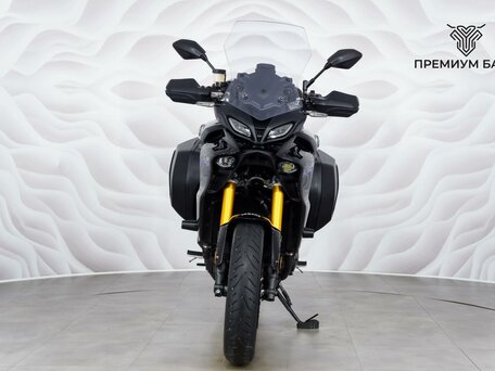 2021 Yamaha MT-09 Tracer (FJ-09), серебристый, 1347000 рублей, вид 4