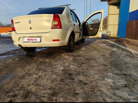 2011 Renault Logan I Рестайлинг, белый, 210000 рублей - вид 5