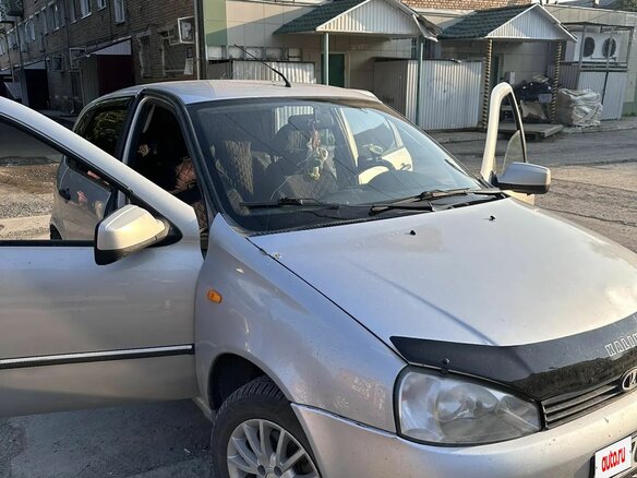 2012 Lada (ВАЗ) Kalina Sport I, серебристый, 280000 рублей