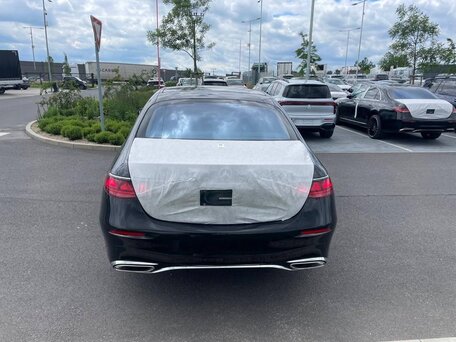 2026 Mercedes-Benz S-Класс 500 4MATIC VII (W223) Рестайлинг, чёрный, 25420000 рублей, вид 4