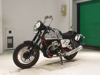 2015 Moto Guzzi V 7, серебристый, 580000 рублей, вид 4