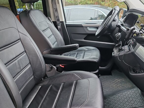 2022 Volkswagen Multivan T6 Рестайлинг, чёрный, 8000000 рублей - вид 13