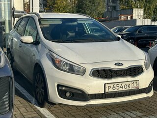 2017 Kia Ceed II Рестайлинг, белый, 1149000 рублей, вид 3