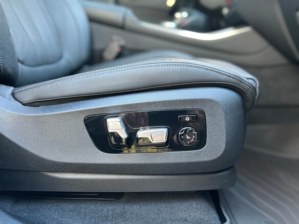 2019 BMW X5 30d IV (G05/G18), белый, 7340000 рублей - вид 5