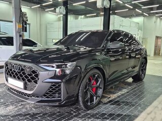 2024 Audi RS Q8 Performance I Рестайлинг, чёрный, 25600000 рублей, вид 3