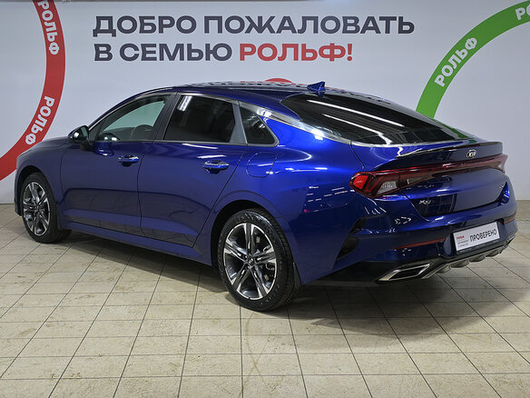 2021 Kia K5 III, синий, 2920000 рублей - вид 5