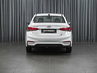 2018 Hyundai Solaris II, белый, 1299000 рублей, вид 4