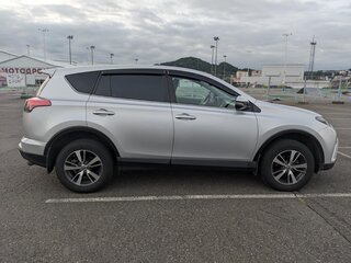 2016 Toyota RAV4 IV (XA40) Рестайлинг, серебристый, 1850000 рублей, вид 3