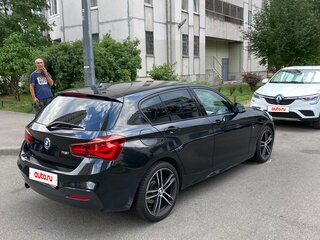2019 BMW 1 серии 118i II (F20/F21) Рестайлинг 2, чёрный, 2550000 рублей, вид 4