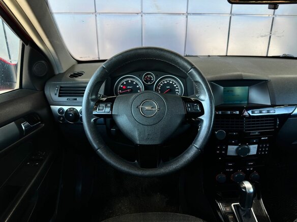 2008 Opel Astra GTC H Рестайлинг, красный, 499000 рублей - вид 15