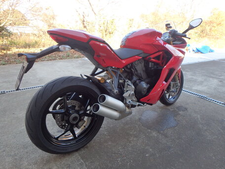 2018 Ducati Supersport, красный, 870000 рублей, вид 3