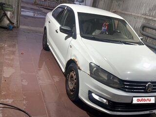 2017 Volkswagen Polo V Рестайлинг, белый, 490000 рублей, вид 2