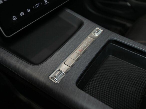 2026 Geely Preface I, чёрный, 3409399 рублей - вид 19