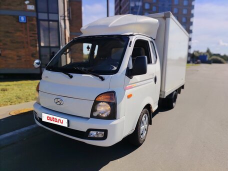 2013 Hyundai Porter II, белый, 820000 рублей, вид 3