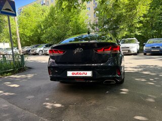 2018 Hyundai Sonata VII (LF) Рестайлинг, синий, 1390000 рублей, вид 4
