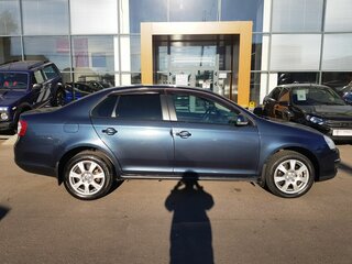 2010 Volkswagen Jetta V, синий, 664000 рублей, вид 4