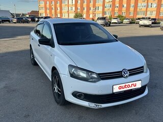 2013 Volkswagen Polo V, белый, 650000 рублей, вид 2