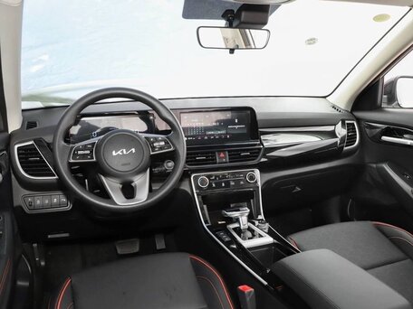 2026 Kia Seltos I Рестайлинг, белый, 2350000 рублей, вид 4