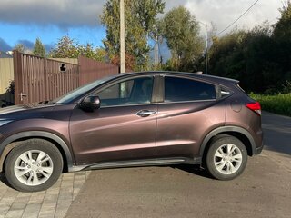 2020 Honda Vezel I Рестайлинг, коричневый, 1870000 рублей, вид 4