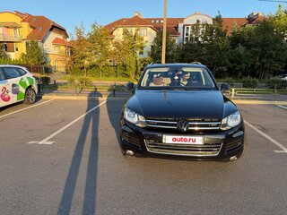 2014 Volkswagen Touareg II, чёрный, 2150000 рублей, вид 4