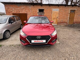 2019 Hyundai Solaris II, красный, 1450000 рублей, вид 4