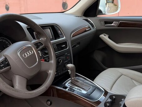 2011 Audi Q5 8tiptronic I (8R), белый, 1550000 рублей, вид 5