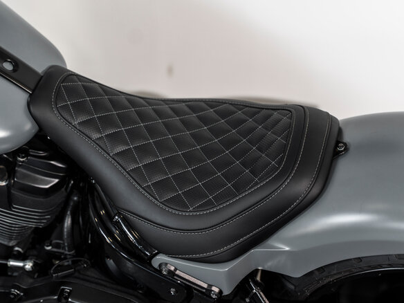 2020 Harley-Davidson Fat Boy, серебристый, 2650000 рублей - вид 22