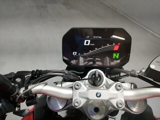 2024 BMW F 900 R, красный, 867000 рублей, вид 5