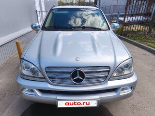 2000 Mercedes-Benz M-Класс 320 I (W163), серебристый, 1500000 рублей, вид 1