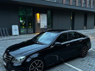 2012 Mercedes-Benz C-Класс 180 III (W204) Рестайлинг, чёрный, 1600000 рублей, вид 2