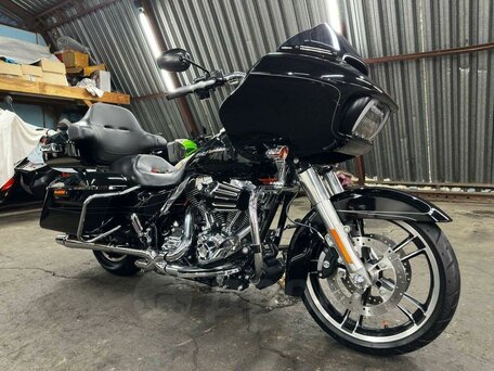 2015 Harley-Davidson Road Glide, чёрный, 1620000 рублей, вид 1